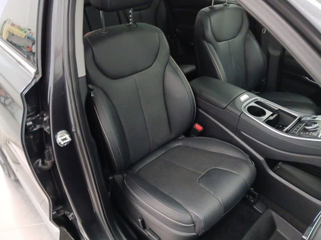 Used 2023 Hyundai Santa Fe Limited image 55