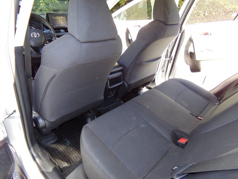 Used 2021 Toyota RAV4 LE AWD/4WD image 17
