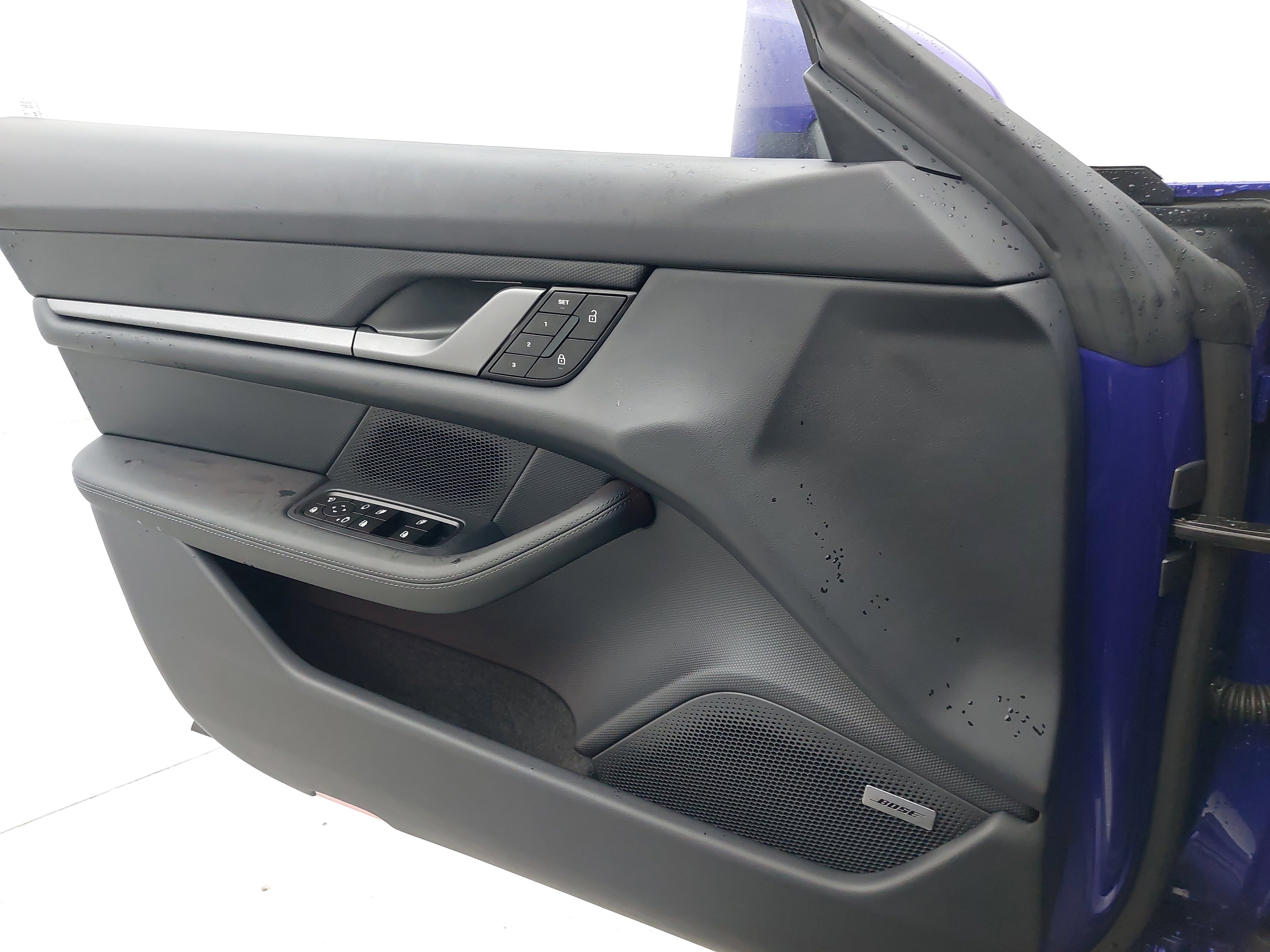 New 2025 Porsche Taycan image 29