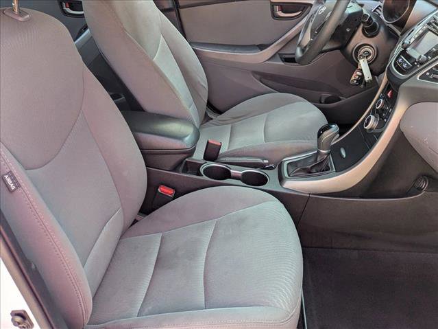 Used 2016 Hyundai Elantra SE w/ Option Group 02 image 18