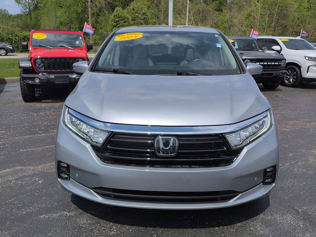 Used 2023 Honda Odyssey Touring image 3