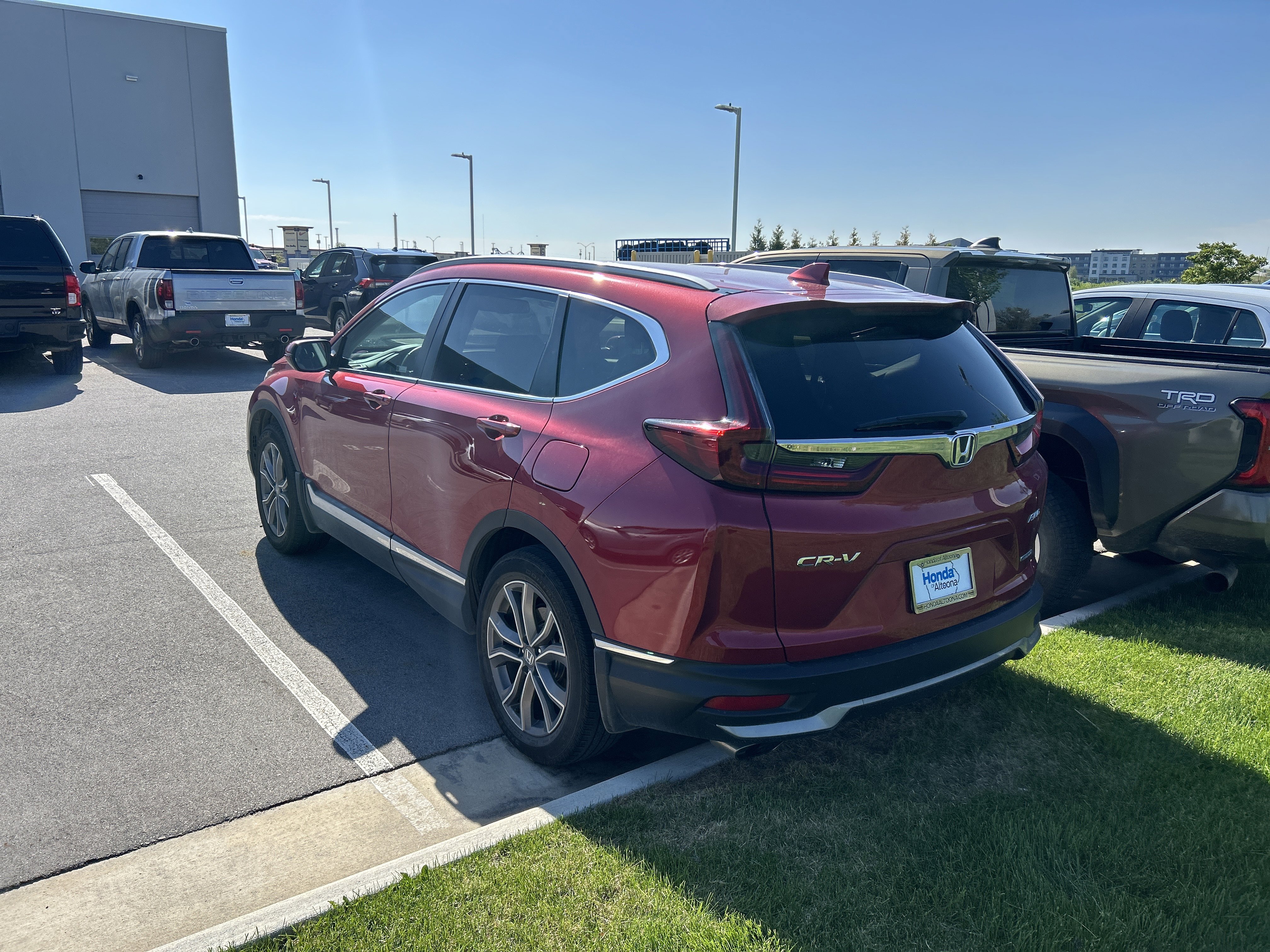 Used 2021 Honda CR-V Touring image 3