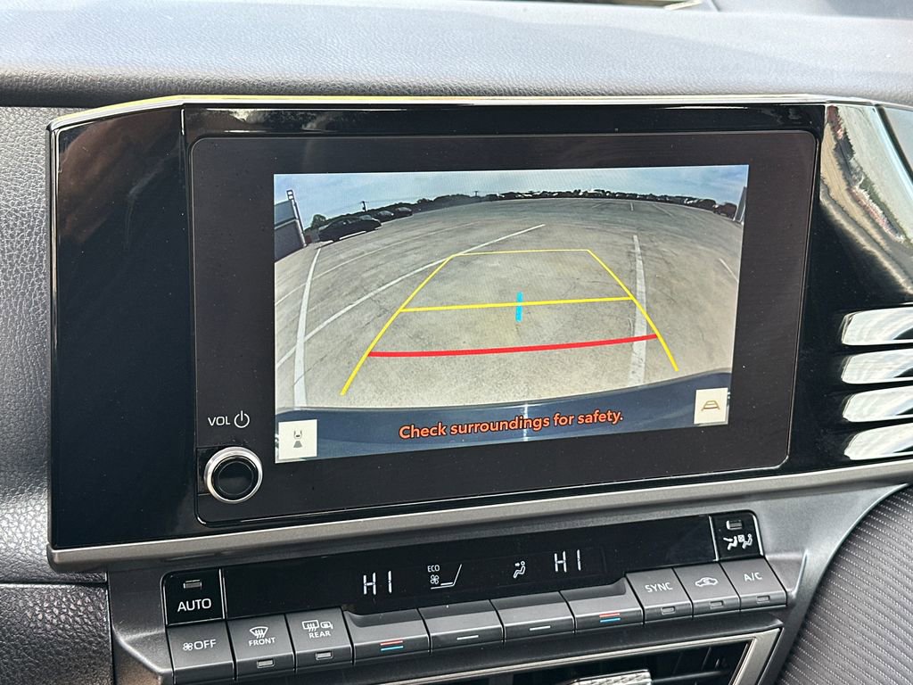 Used 2025 Toyota Camry SE image 26