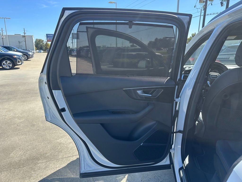 New 2026 Audi Q7 3.0T Premium Plus image 16