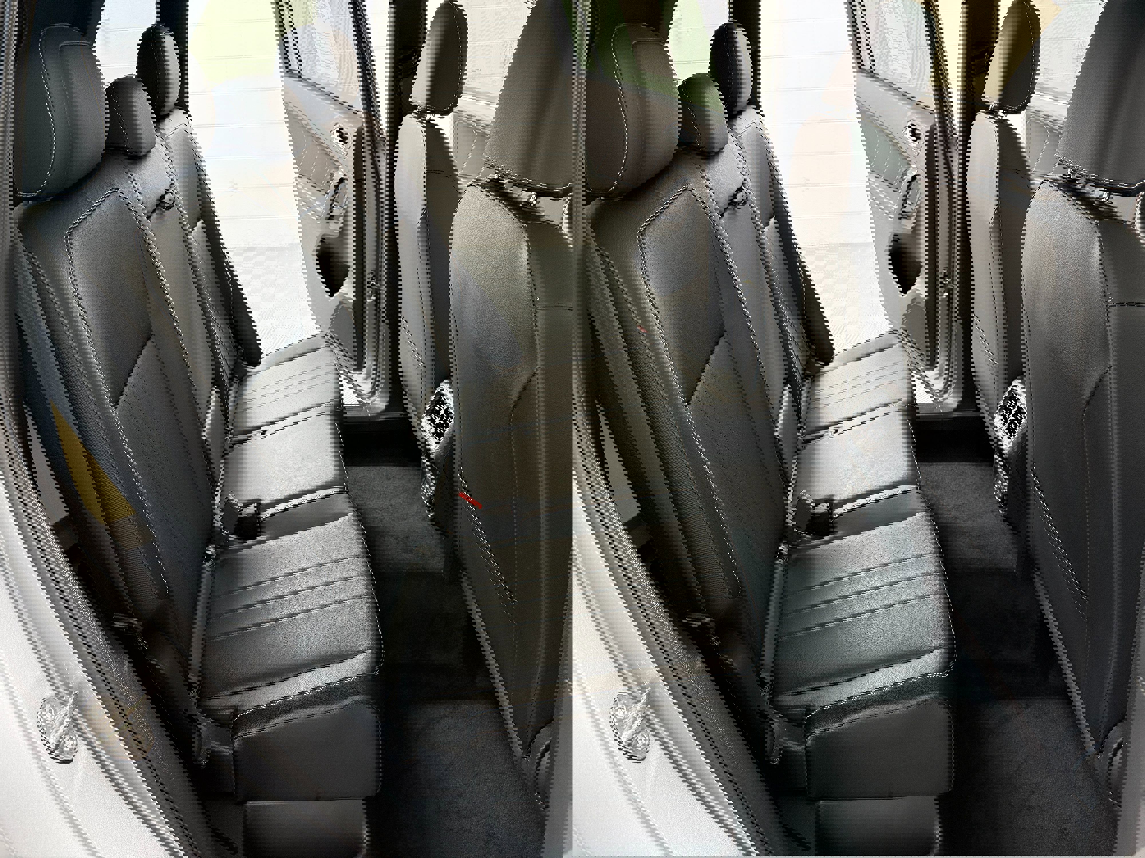 Used 2024 Volkswagen Tiguan SE R-Line image 15