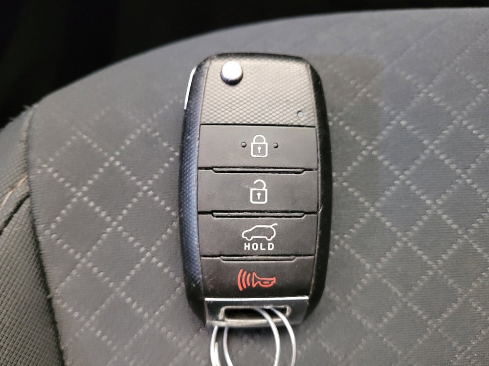 Used 2018 Kia Sorento LX AWD/4WD image 32