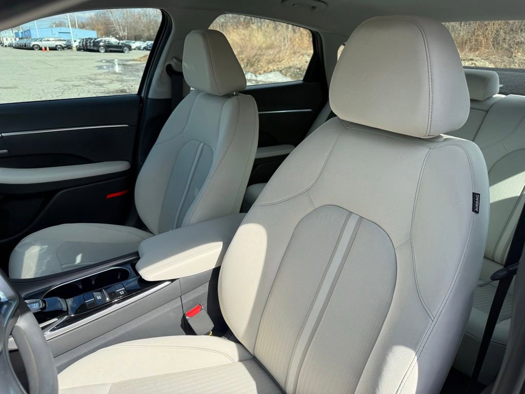 Used 2023 Hyundai Sonata SEL w/ Cargo Package image 33