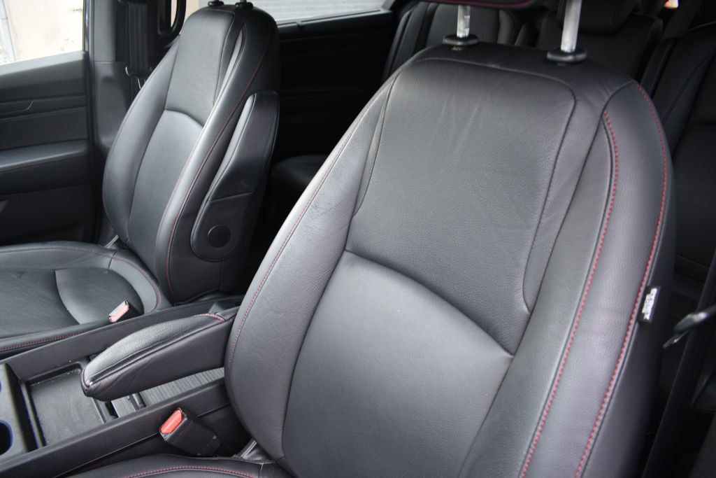 Used 2023 Honda Odyssey Sport image 9