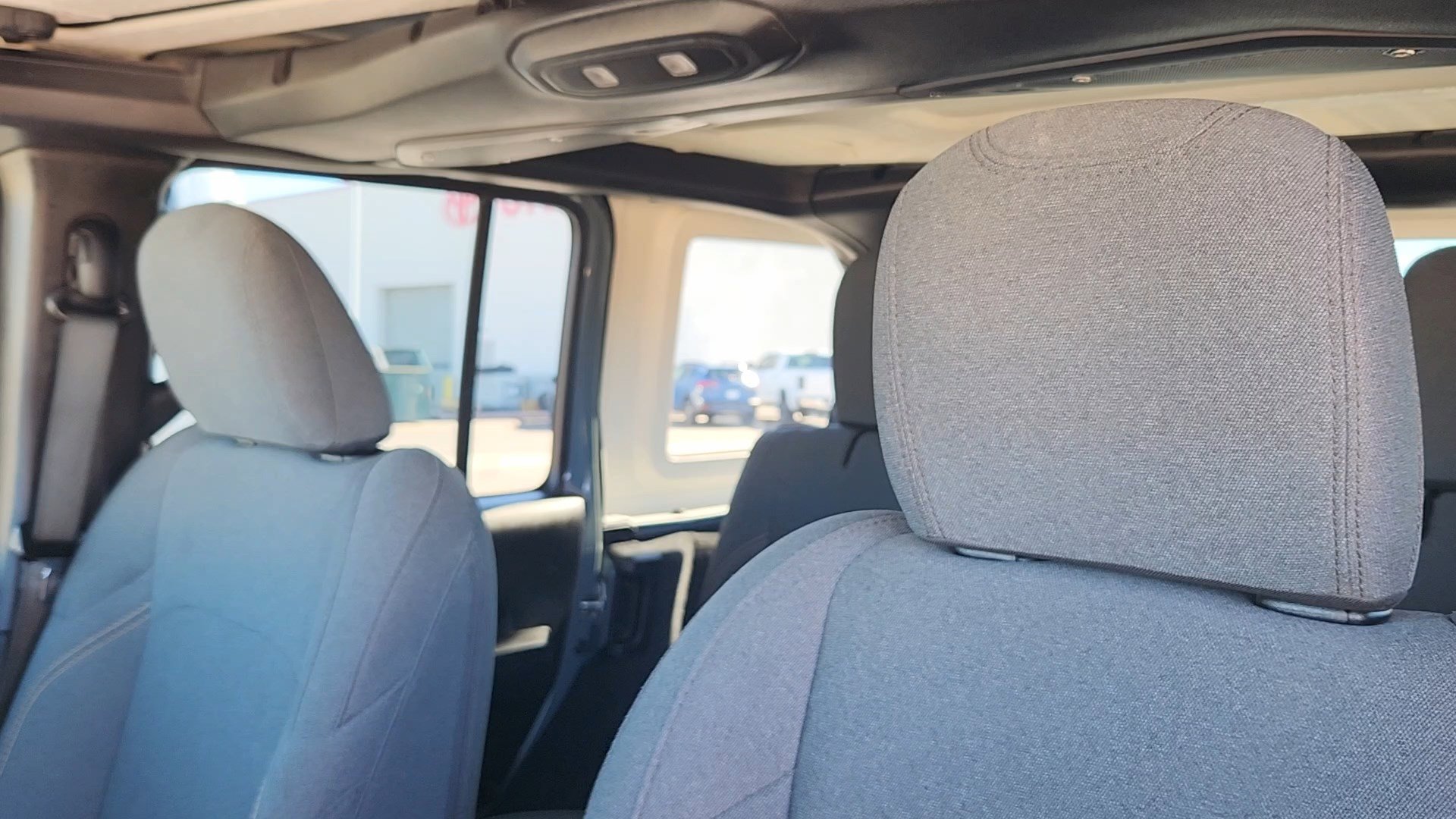 Used 2024 Jeep Wrangler Sport S image 10