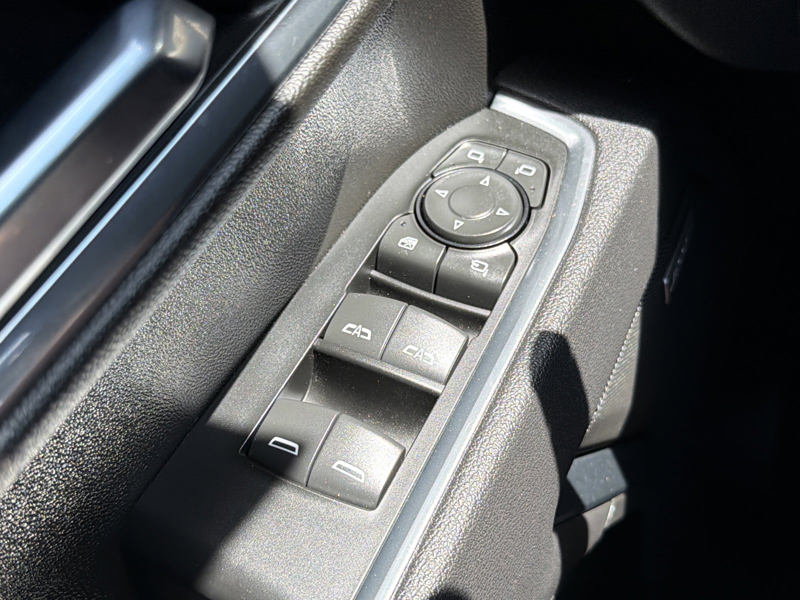 Used 2025 Chevrolet Silverado 1500 LTZ w/ LTZ Premium Texas Edition image 18