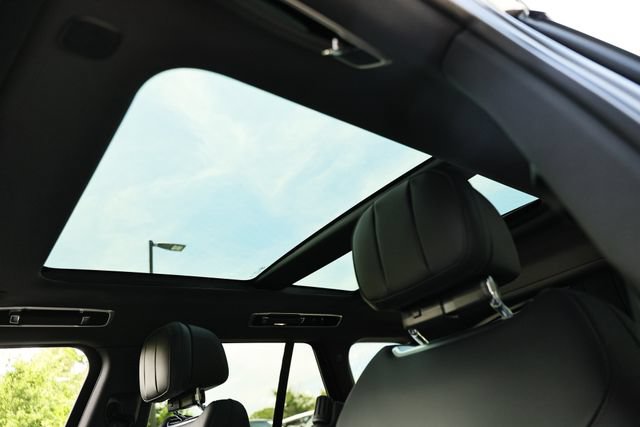 New 2026 Land Rover Range Rover SE AWD/4WD image 21
