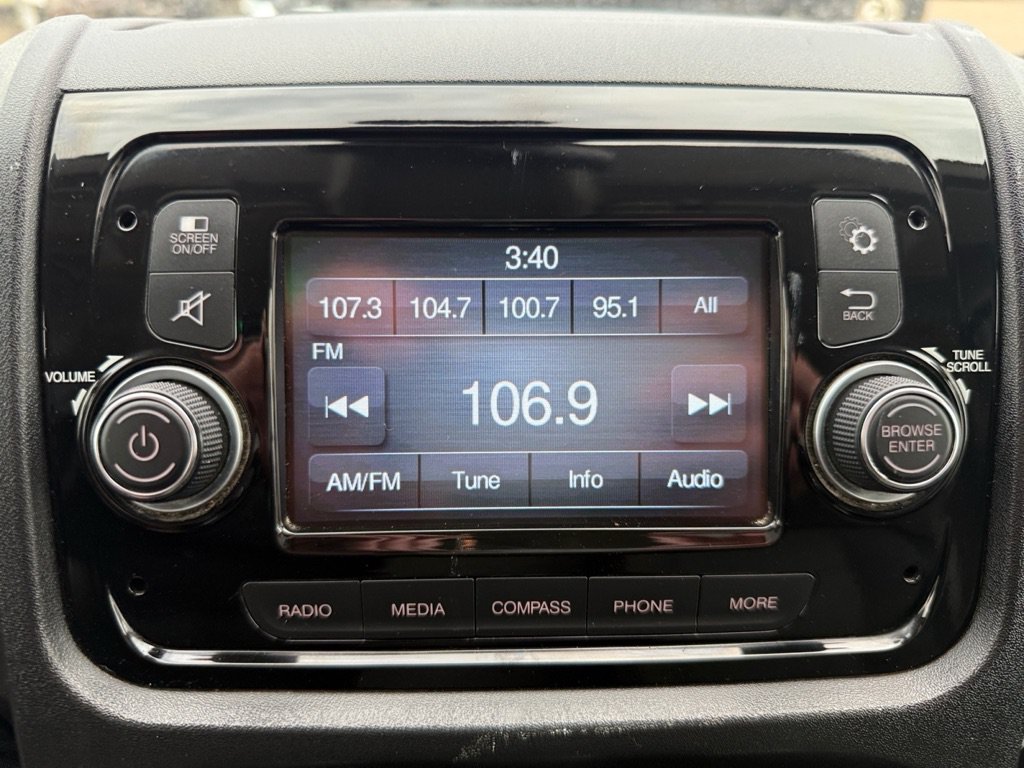 Used 2019 RAM ProMaster 3500 w/ Interior Convenience Group FWD image 15