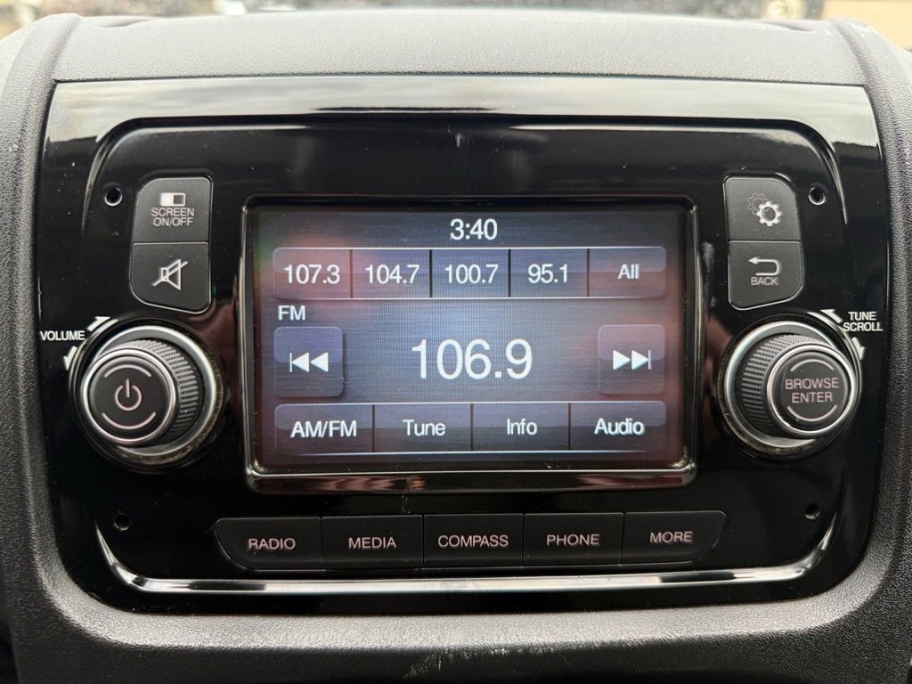 Used 2019 RAM ProMaster 3500 w/ Interior Convenience Group image 15