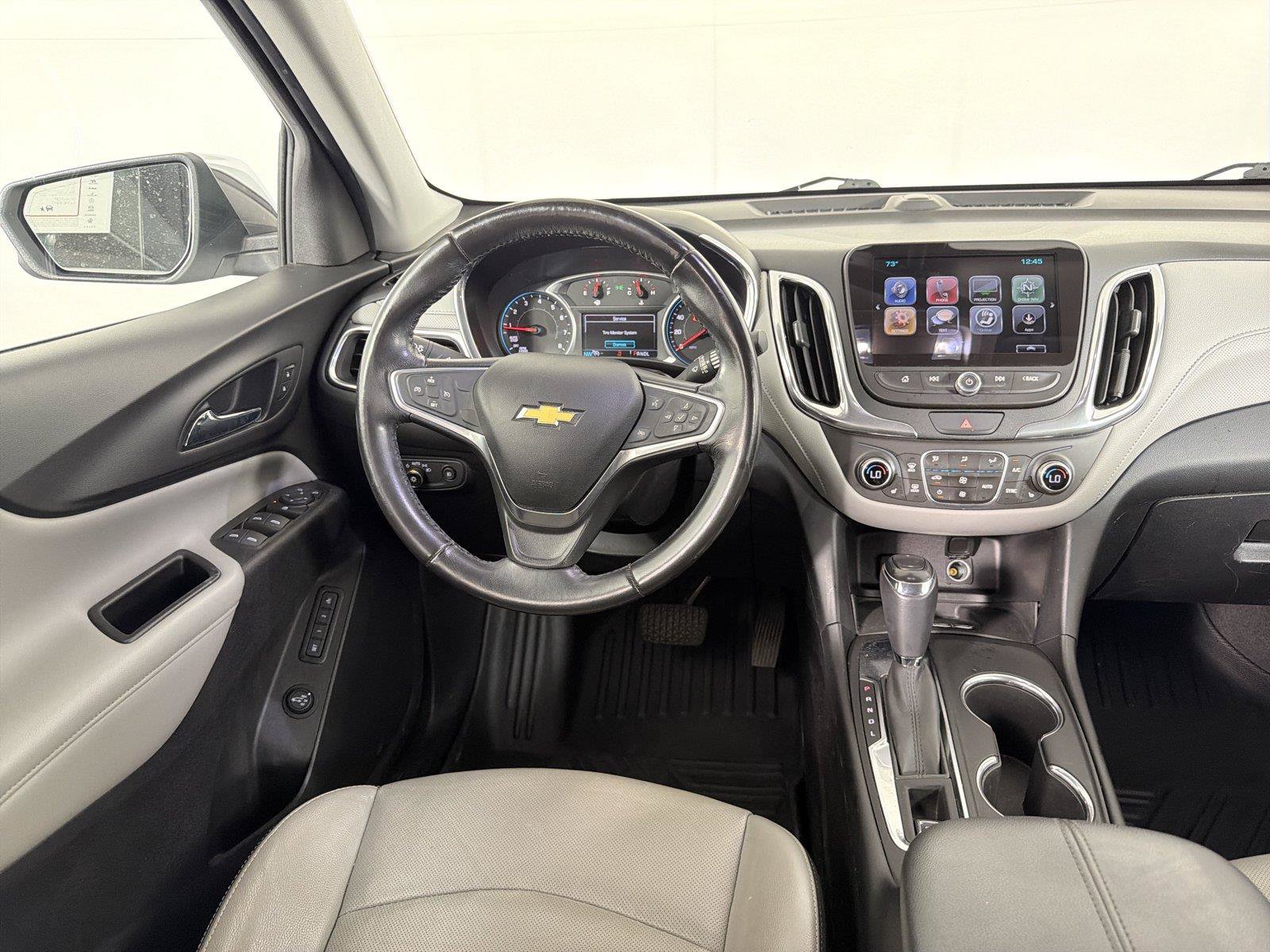 Used 2018 Chevrolet Equinox Premier FWD image 21
