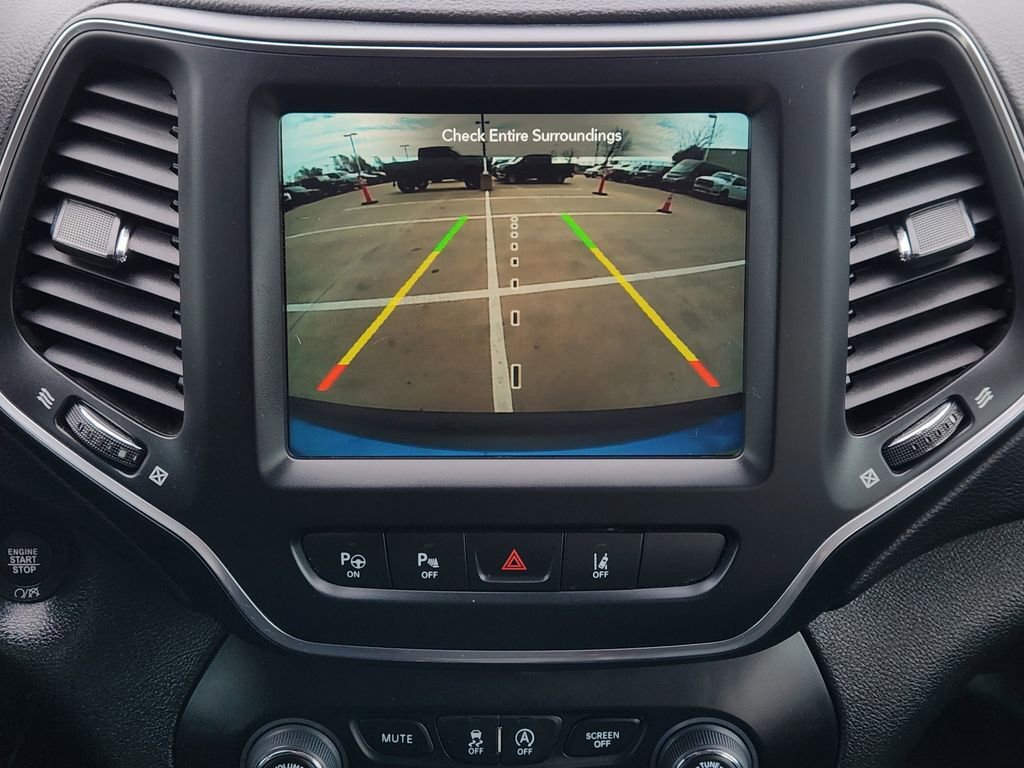 Used 2023 Jeep Cherokee Altitude Lux image 19