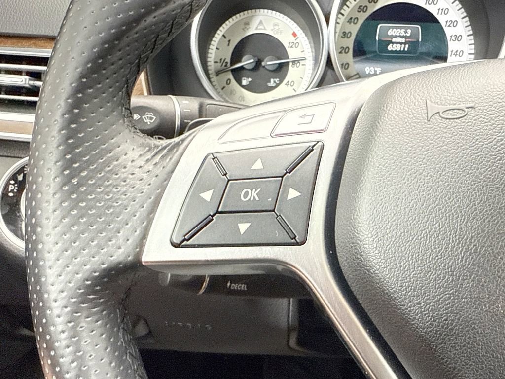 Used 2014 Mercedes-Benz E 350 4MATIC Sedan image 11