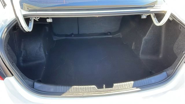 Used 2023 Chevrolet Malibu LT image 30