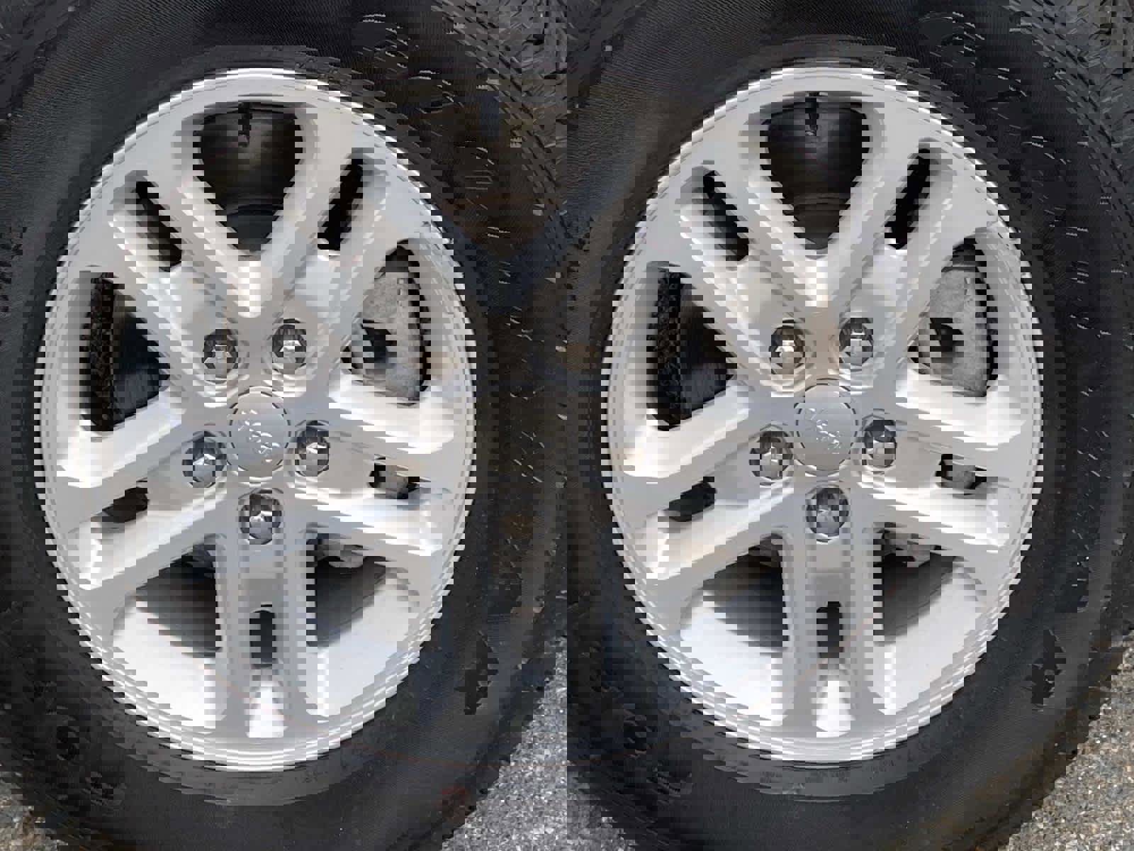 Certified 2025 Jeep Grand Cherokee Laredo w/ Luxury Tech Group I AWD/4WD image 28