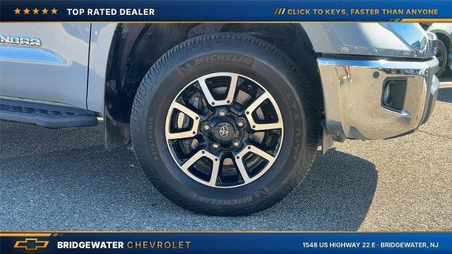 Used 2020 Toyota Tundra 4x4 CrewMax image 3