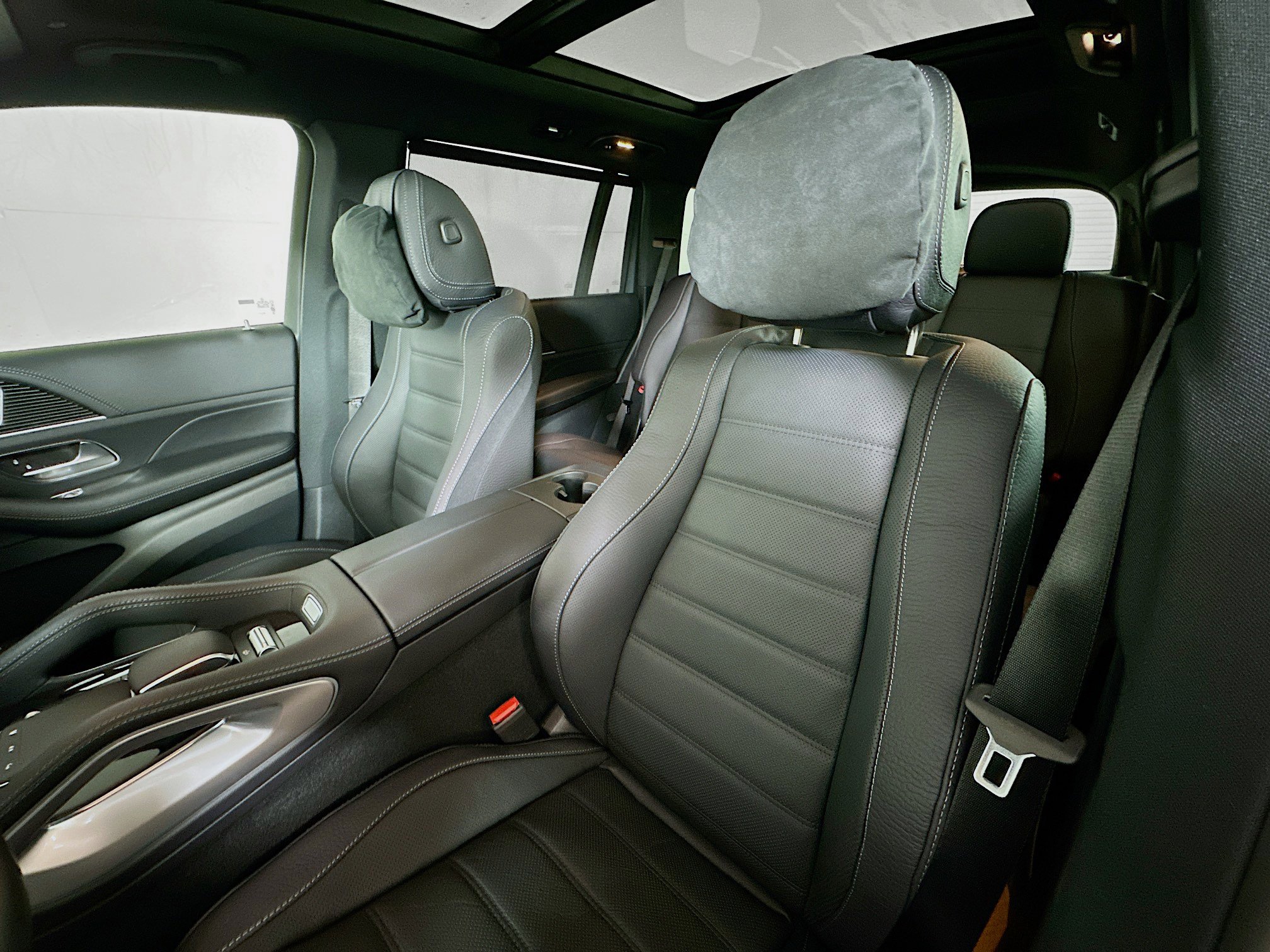 New 2026 Mercedes-Benz GLS 580 4MATIC image 22