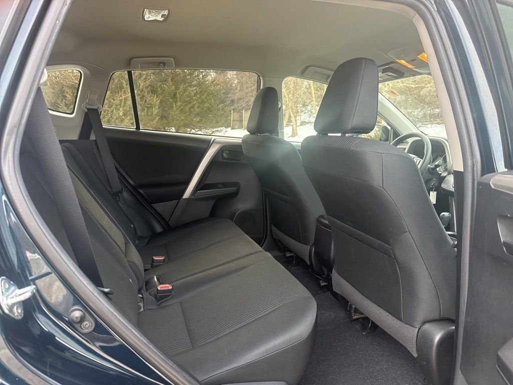 Used 2018 Toyota RAV4 LE w/ All Weather Liner Package image 28