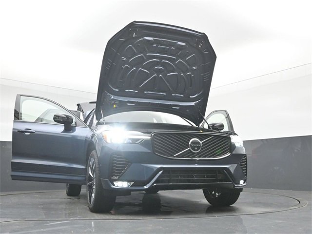 New 2026 Volvo XC60 B5 Plus w/ Protection Package Premier image 46