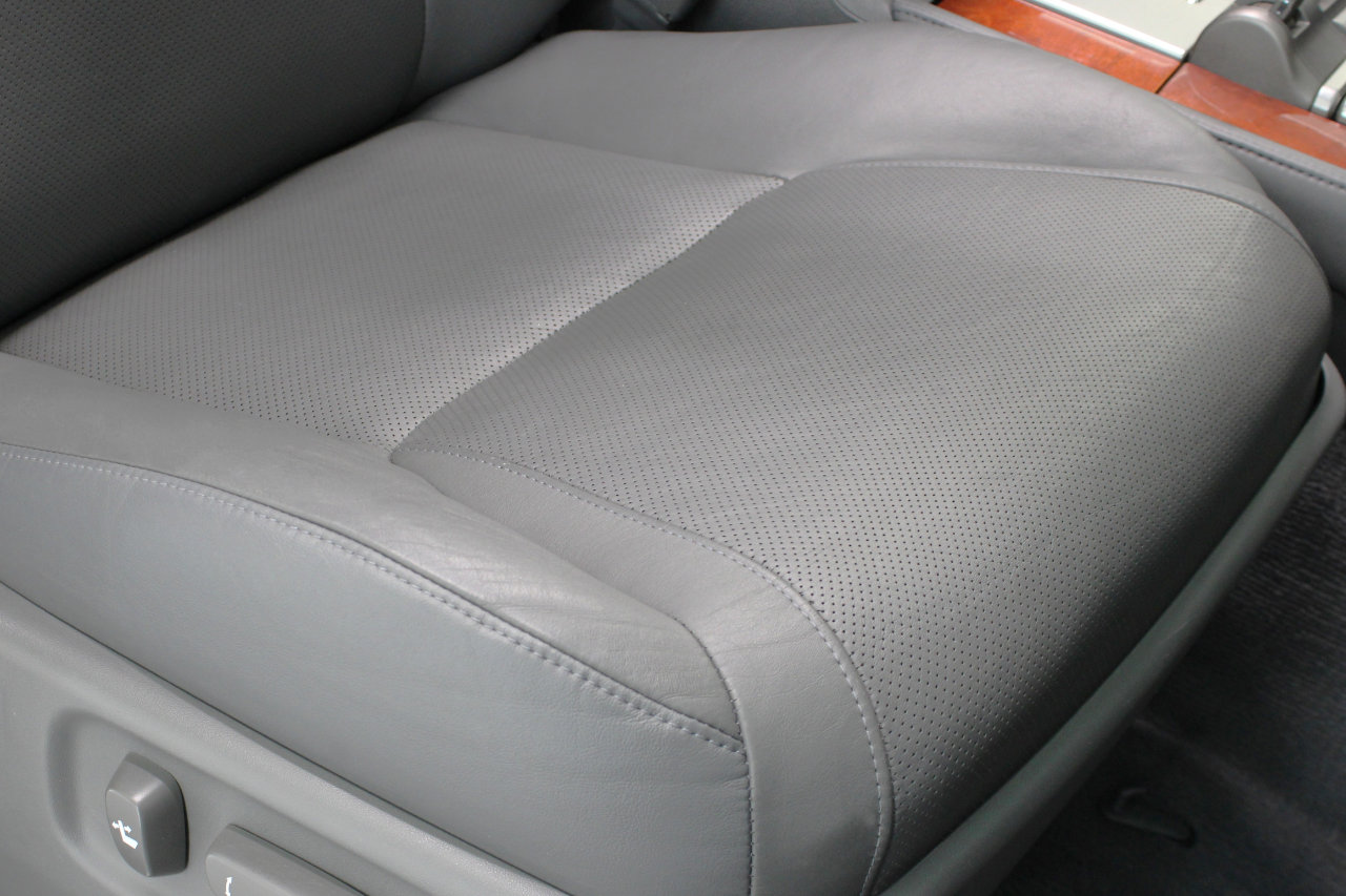 Used 2009 Lexus LX 570 4WD image 53