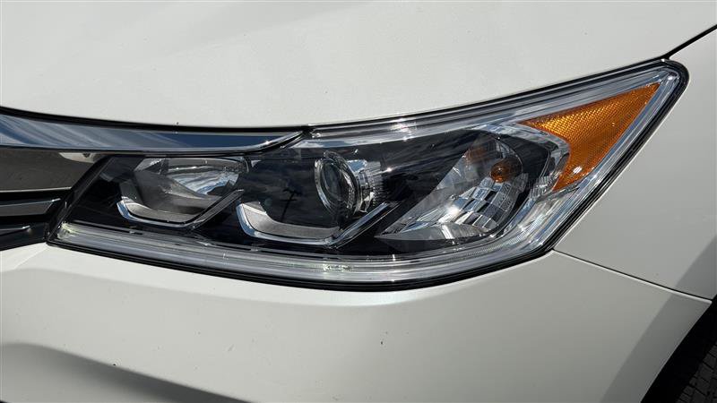 Used 2016 Honda Accord EX-L image 12