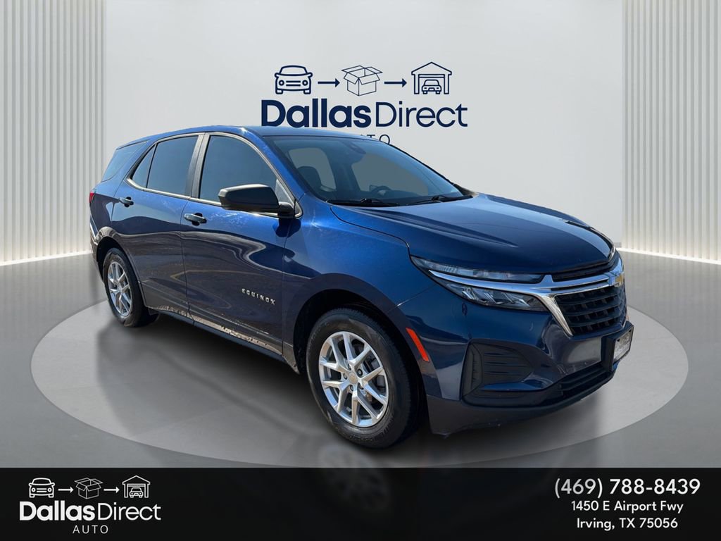 Used 2022 Chevrolet Equinox LS AWD/4WD image 2