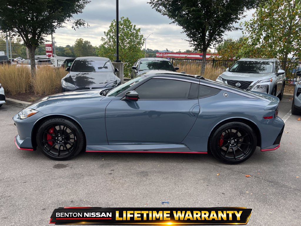 Used 2024 Nissan Z NISMO w/ Floor Mat Package RWD image 8