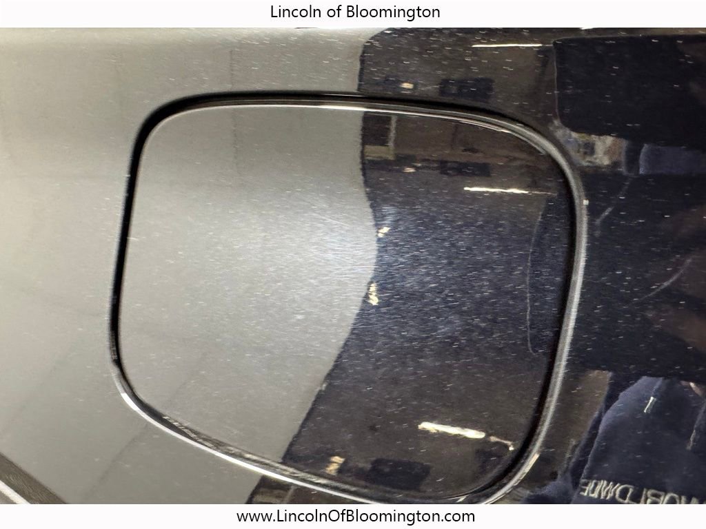 Used 2020 Ford Explorer Limited image 26