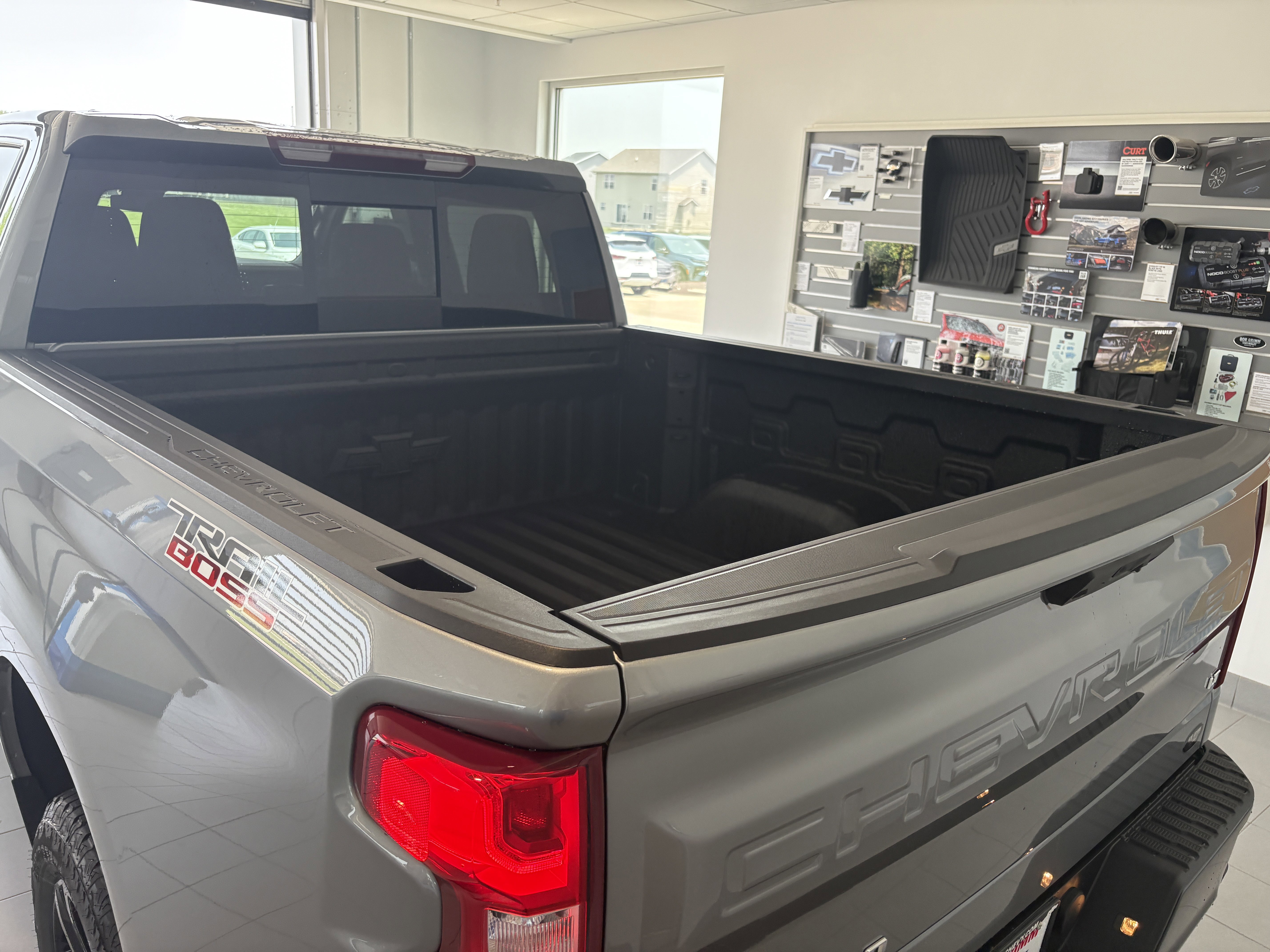 New 2025 Chevrolet Silverado 1500 LT Trail Boss w/ Convenience Package II image 6