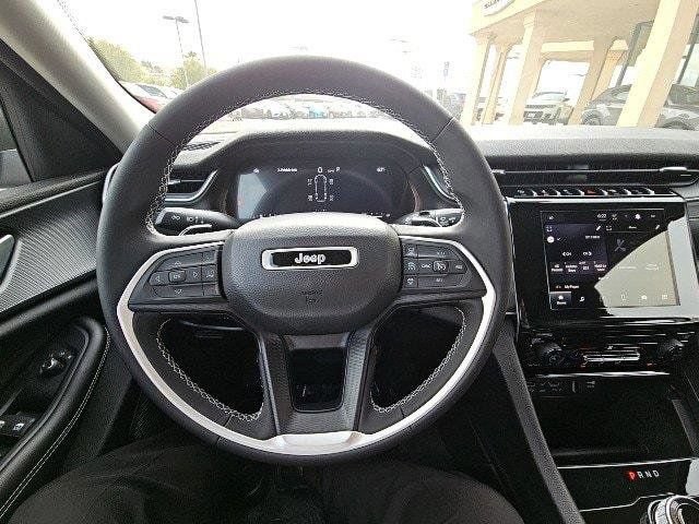 New 2024 Jeep Grand Cherokee L Laredo AWD/4WD image 13