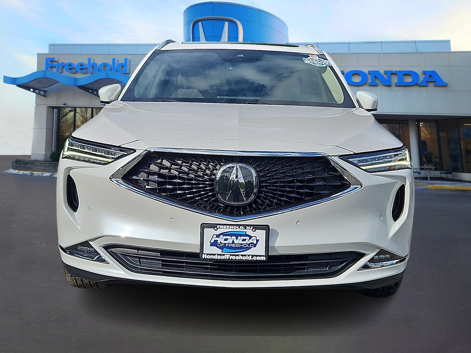 Used 2023 Acura MDX w/ Advance Package AWD/4WD image 2