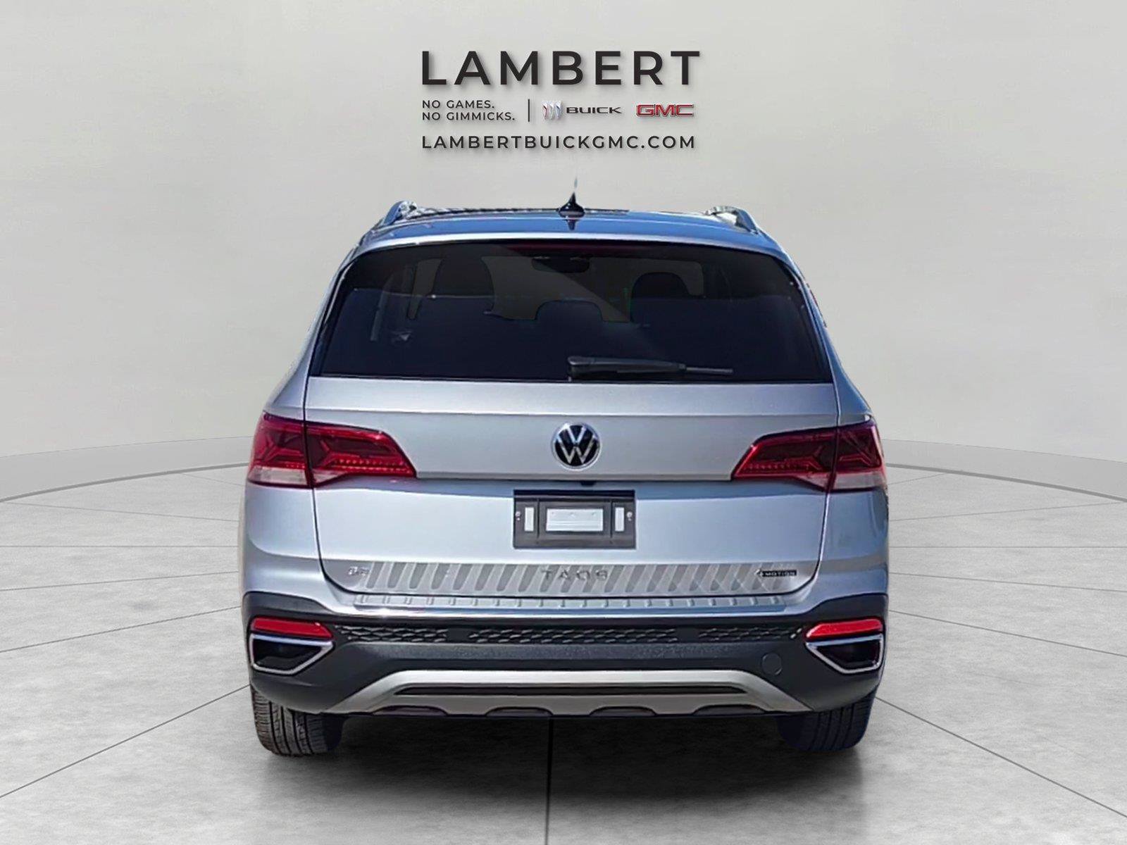 Used 2024 Volkswagen Taos SE AWD/4WD image 4