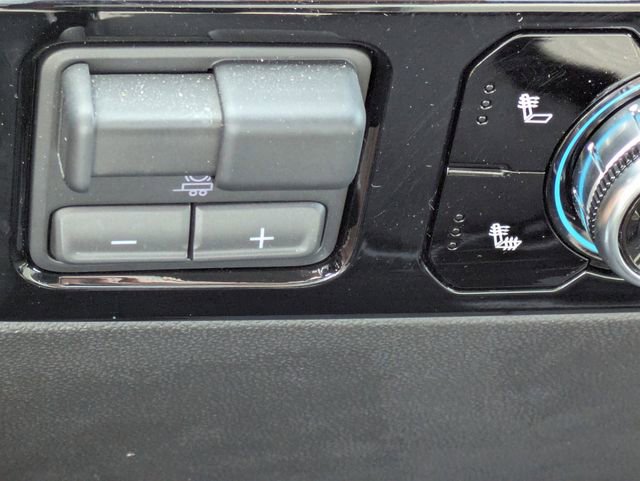 Used 2025 GMC Sierra 1500 SLE w/ Preferred Package image 30