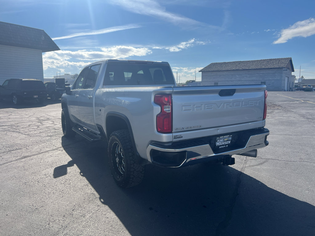 Used 2022 Chevrolet Silverado 3500 LTZ image 8