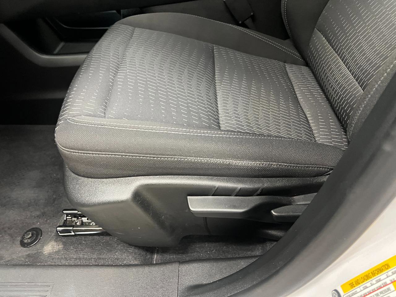 Used 2025 Chevrolet Equinox LT image 22