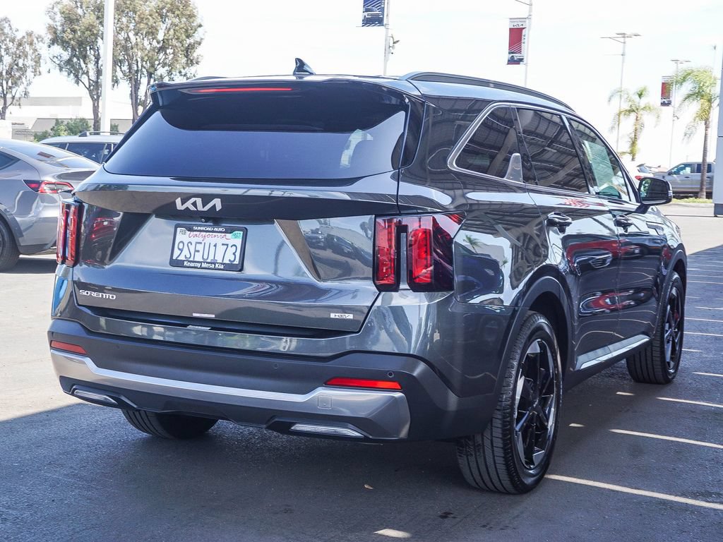 Certified 2025 Kia Sorento EX FWD image 7