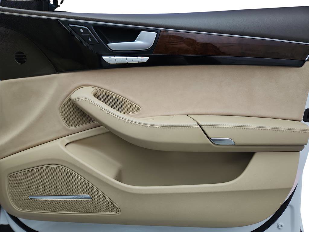 Used 2017 Audi A8 L 4.0T w/ Driver Assistance Package image 38