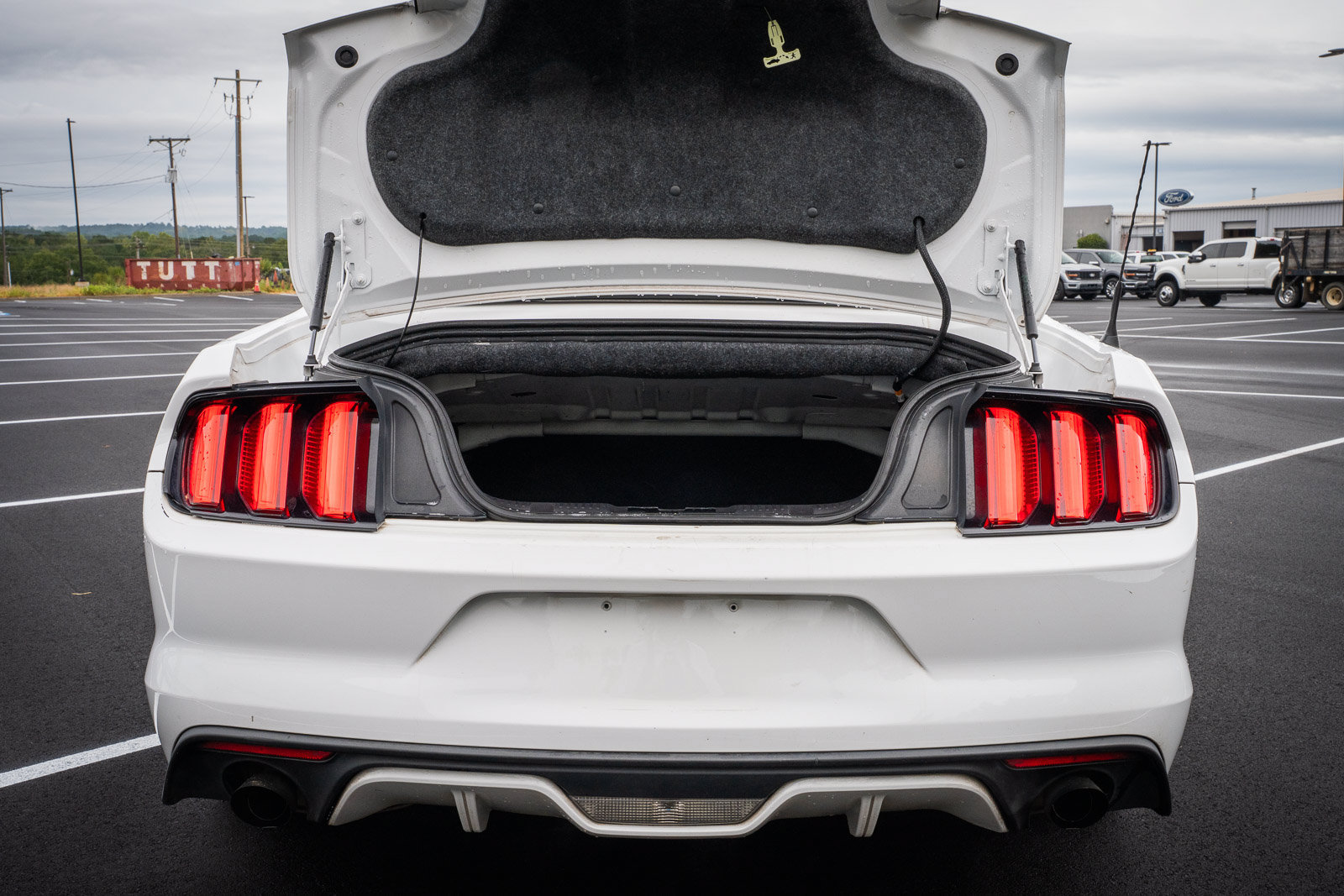 Used 2016 Ford Mustang Premium RWD image 20