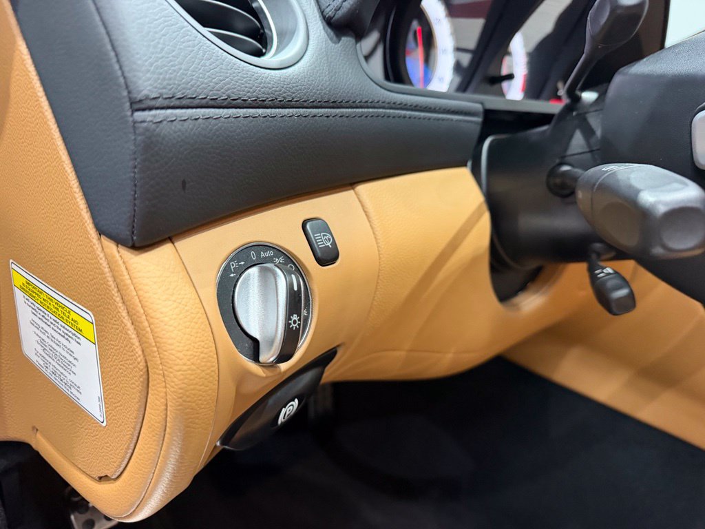 Used 2012 Mercedes-Benz SL 550 image 53