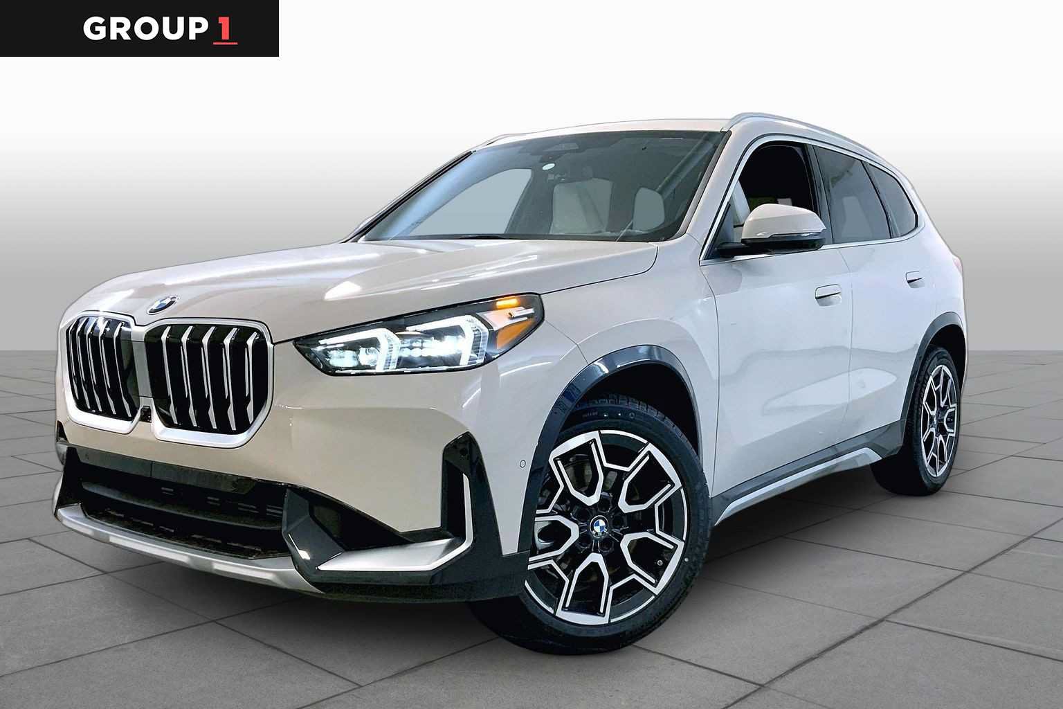 New 2026 BMW X1 xDrive28i w/ Technology Package AWD/4WD image 1