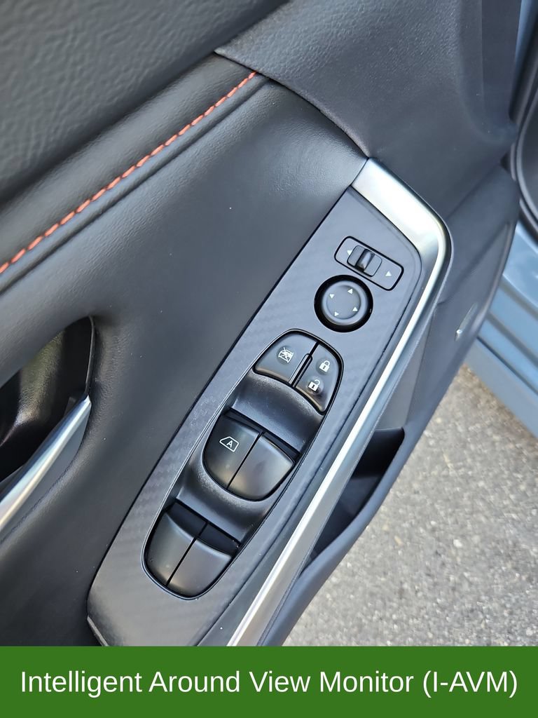 Used 2025 Nissan Sentra SR w/ SR Premium Package FWD image 29