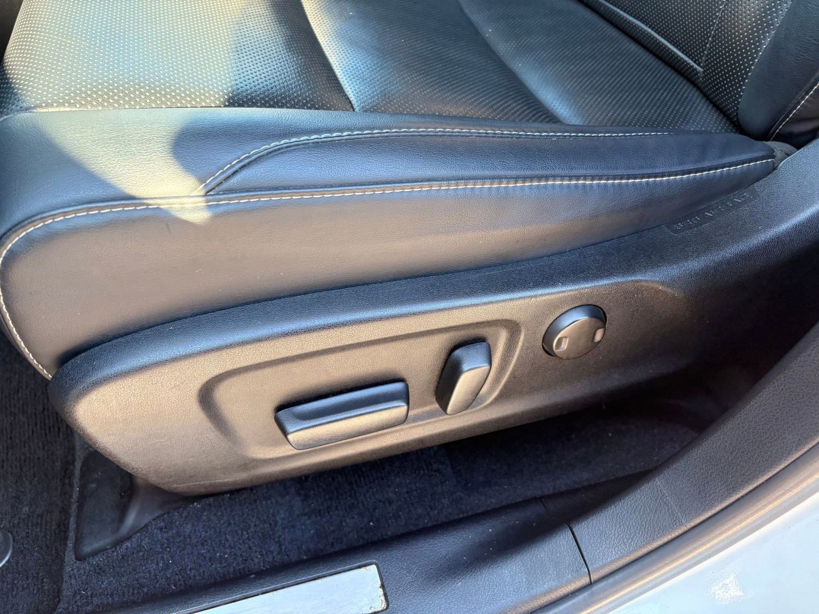 Used 2021 Lexus RX 350L Premium image 14