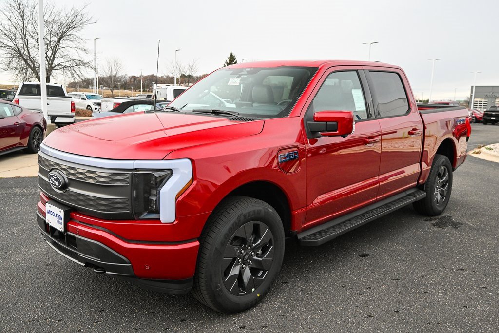 New 2025 Ford F150 Lightning Lariat image 9