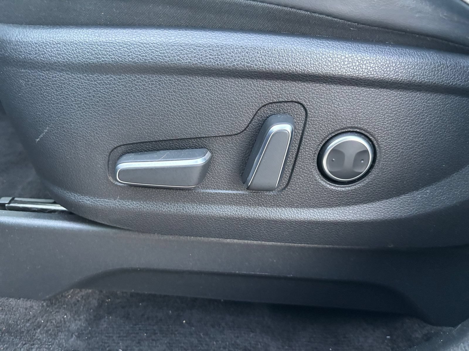 Used 2025 Hyundai Palisade SEL FWD image 22