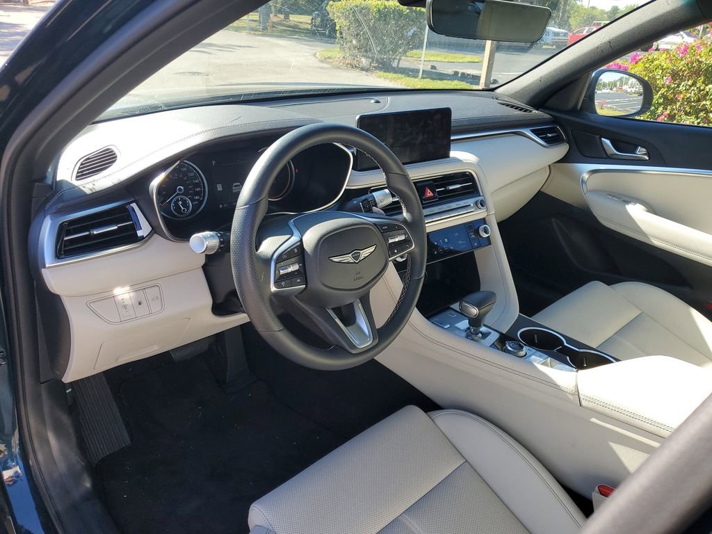 Certified 2025 Genesis G70 2.5T image 28