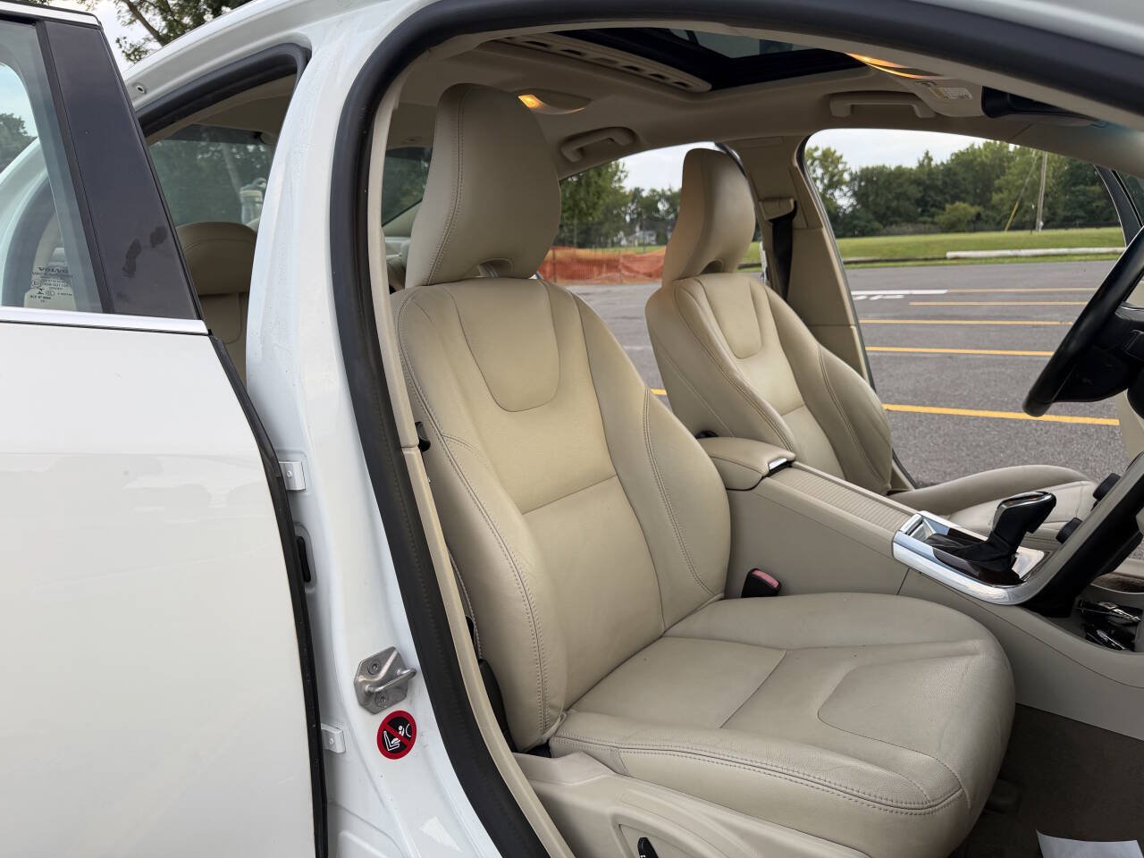 Used 2015 Volvo S60 T5 Premier Plus FWD image 12