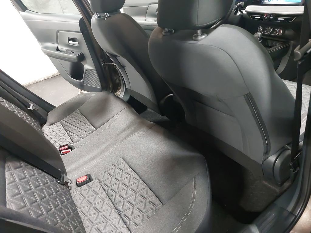 Certified 2025 Nissan Kicks SV image 11